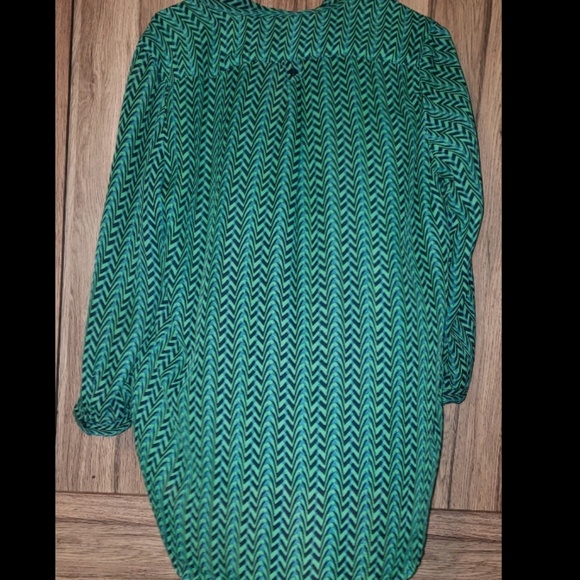 Sheer blouse - Picture 2 of 3